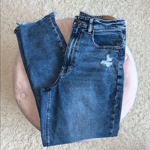 American Eagle High Rise Mom Jeans